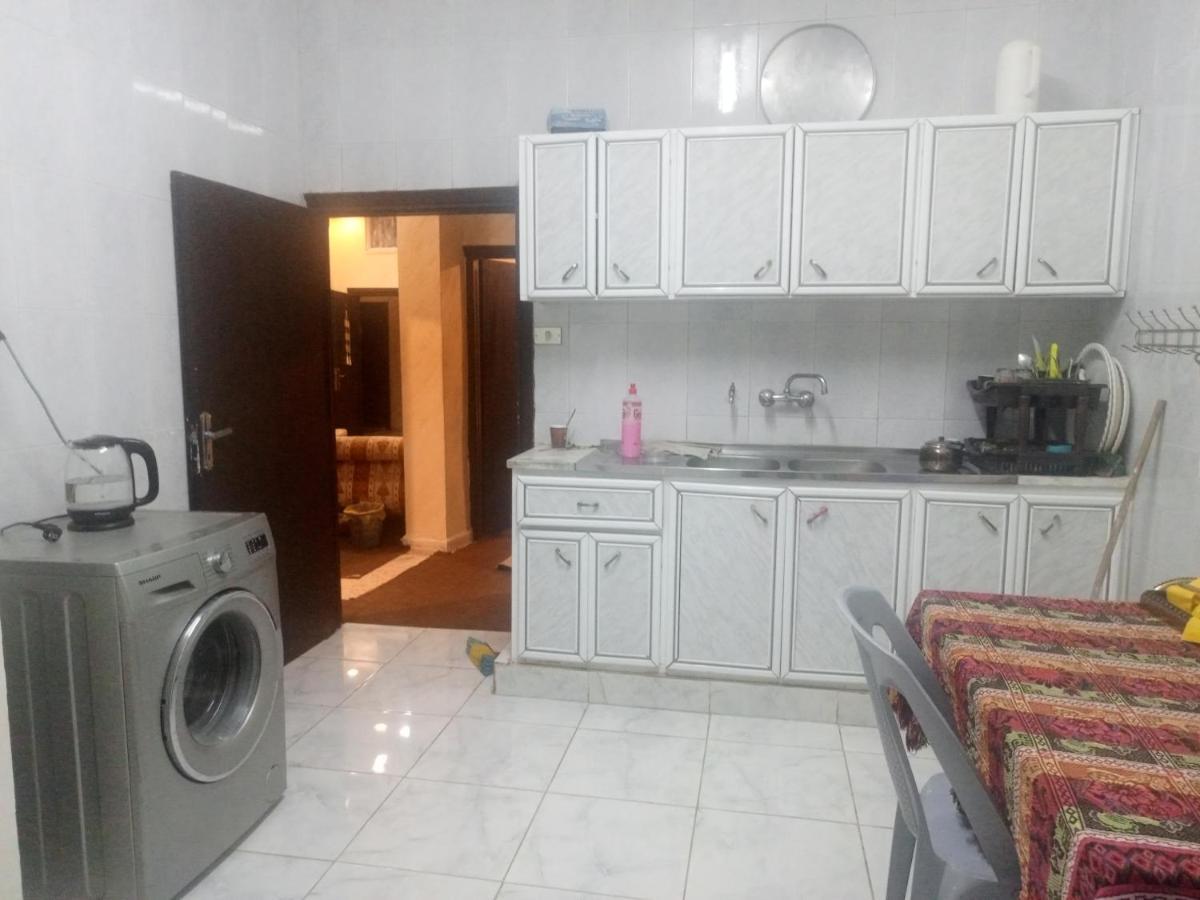Jarajreh Apartments/ Hotel คีราค ภายนอก รูปภาพ
